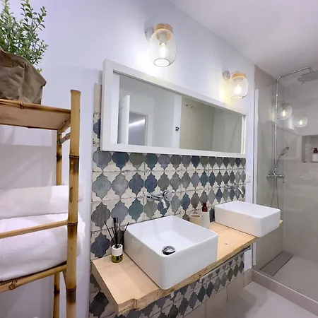 Clavero Four Premium Apartment