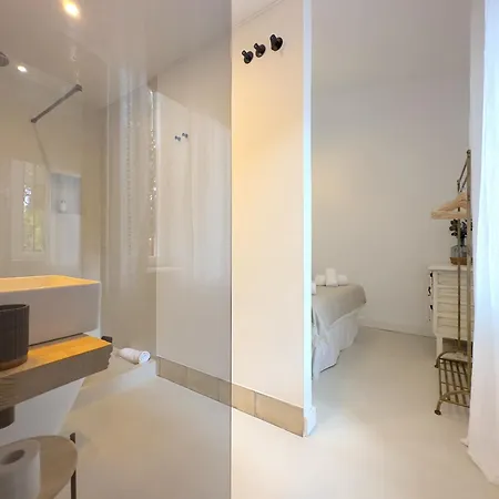Clavero Four Premium