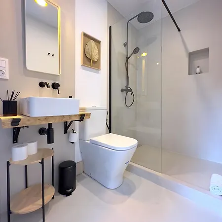 Clavero Four Premium Apartment *
